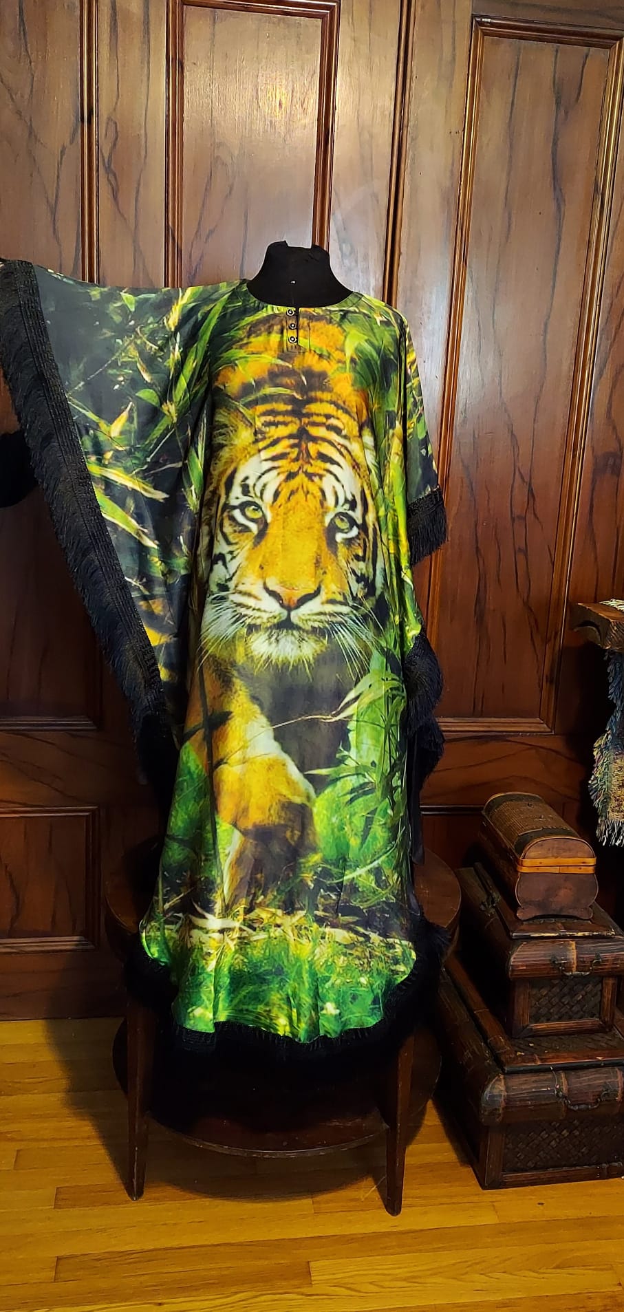 Leopard/Tiger in Grass Print Caftan image 3