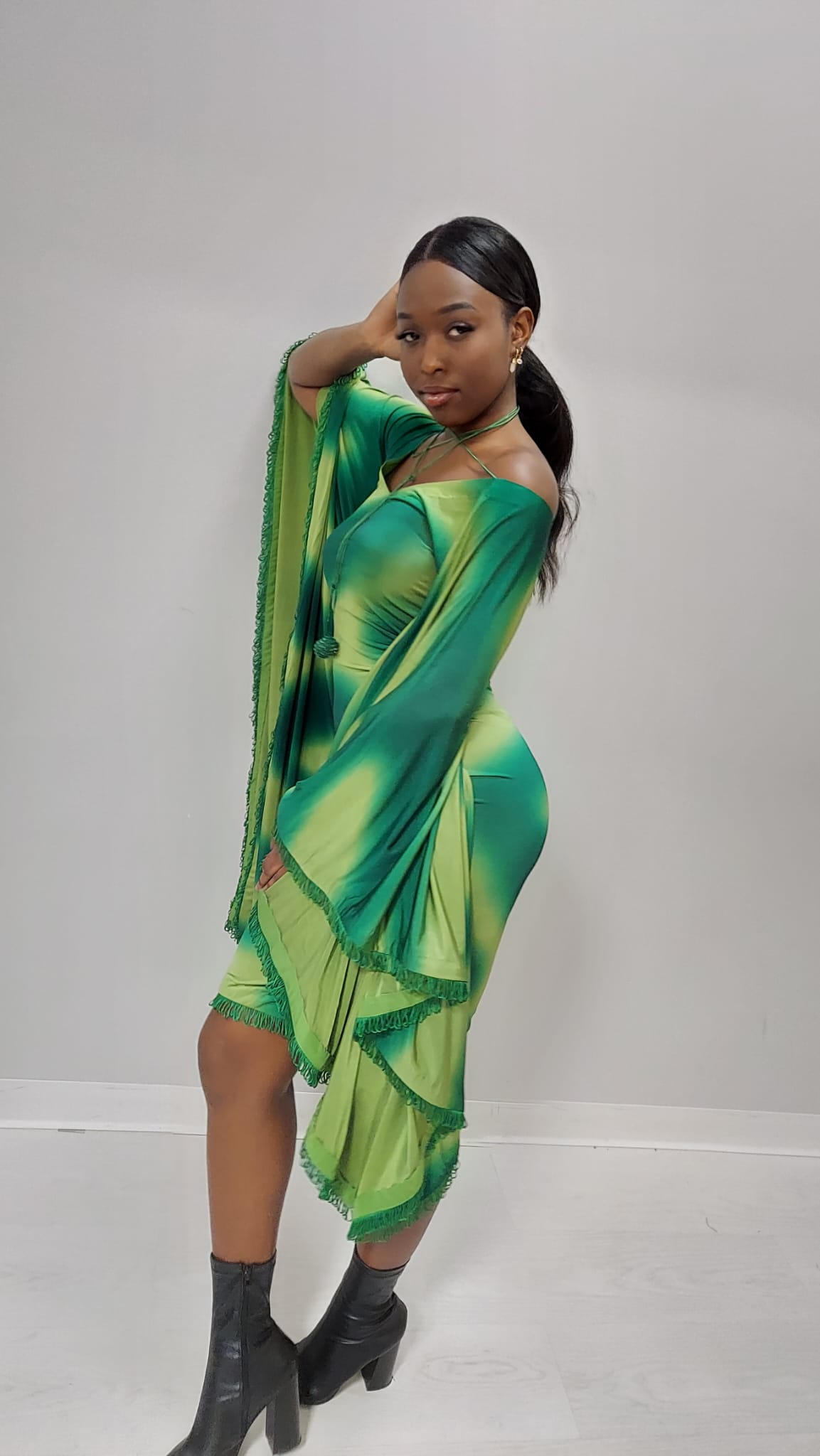 Sumptulicious B image 0