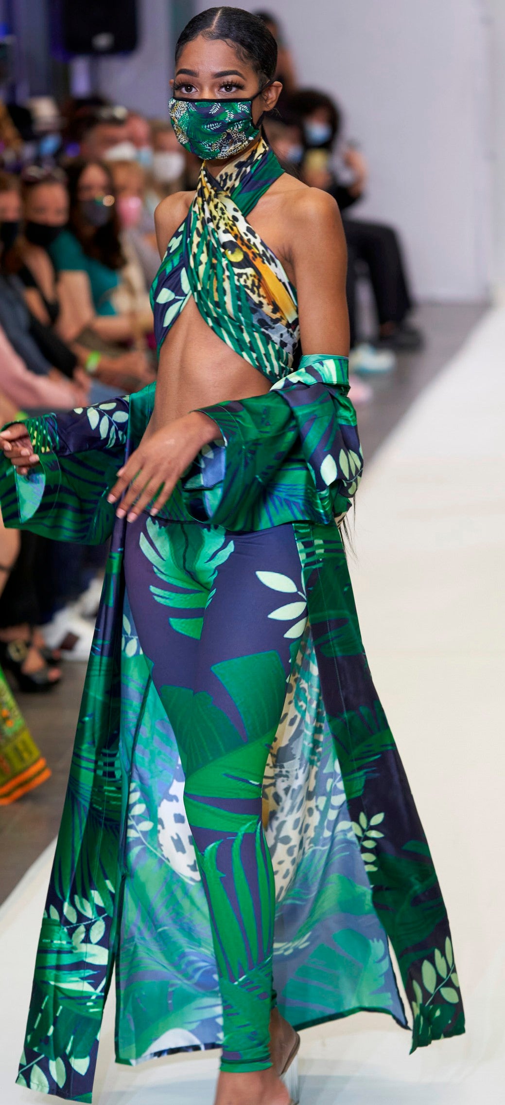 Sumaya-B-Leopard in Grass Print image 2