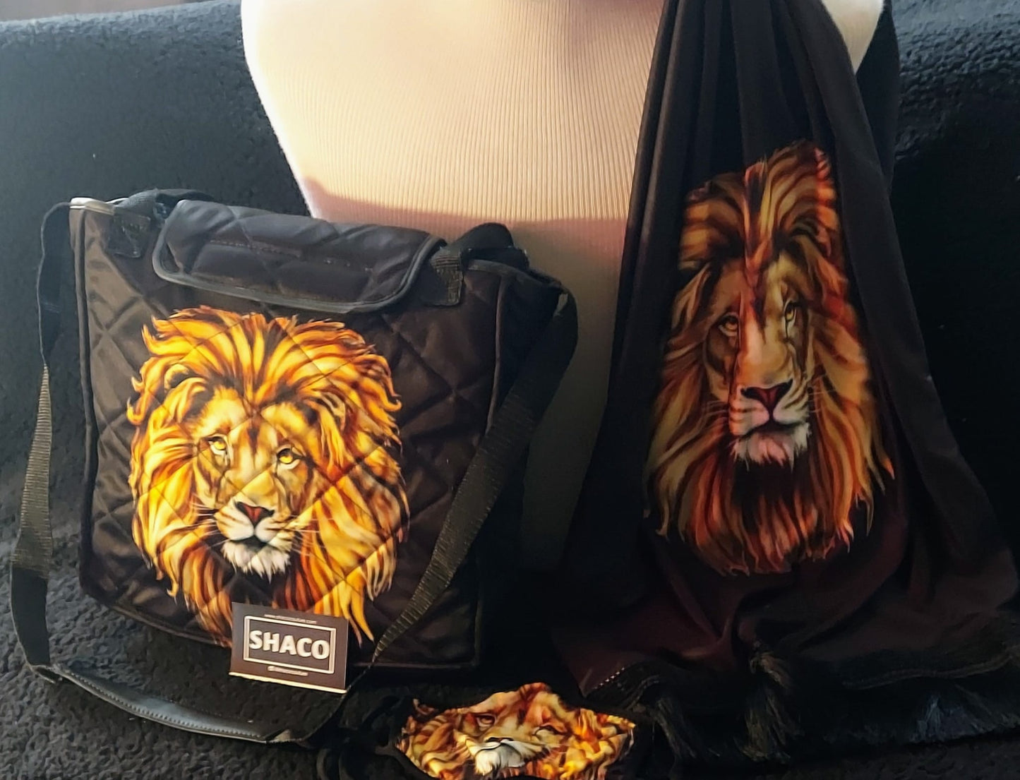 Lion Head Accent Scarf image 1