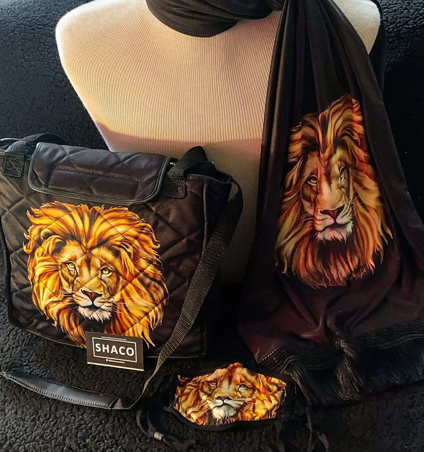Lion Head Accent Scarf image 2