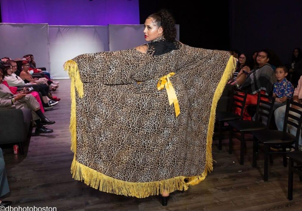 Trudi Caftan image 9