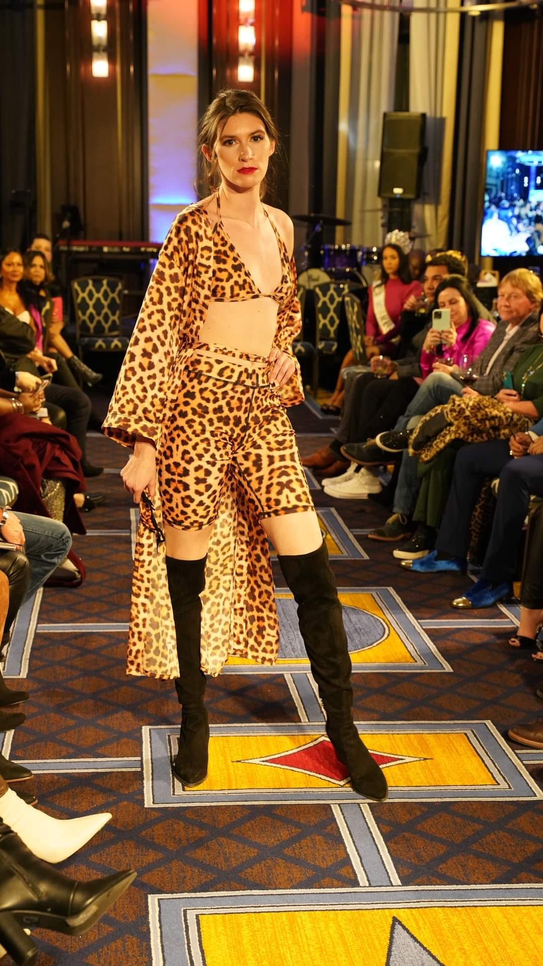 Sumaya-A-Orange Leopard Print image 5